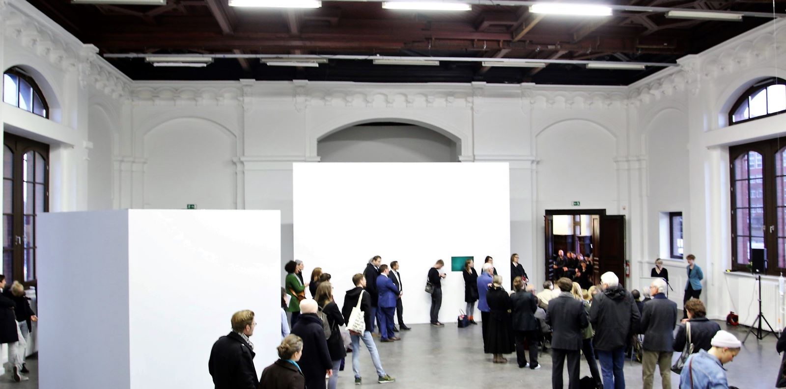 Neue Ausstellung im Kunstverein: Lucy Beech zeigt „Detritus”