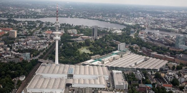 Der Fernsehturm am Hamburger Messegelände. Für die Metropole spielt Digitalisierung eine wichtige Rolle. Foto: Andre Zand-Vakili Digitalisierung von unseren Städten - Was bedeutet das genau?