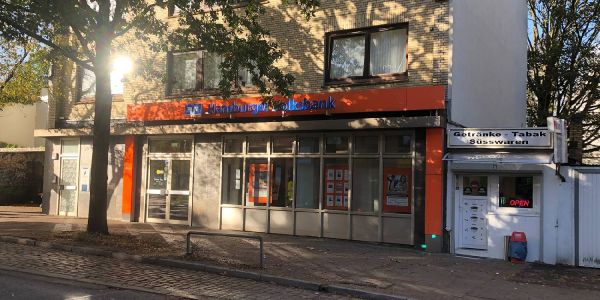 Die Filiale der Hamburger Volksbank an der Eißendorfer Straße. Sie schließt Ende November. Foto: André Zand-Vakili Hamburger Volksbank schließt ihre Filiale in Eißendorf