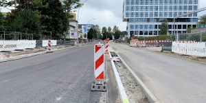 Straßenbauarbeiten im Binnenhafen: Ausbau der Veloroute bis August 2022