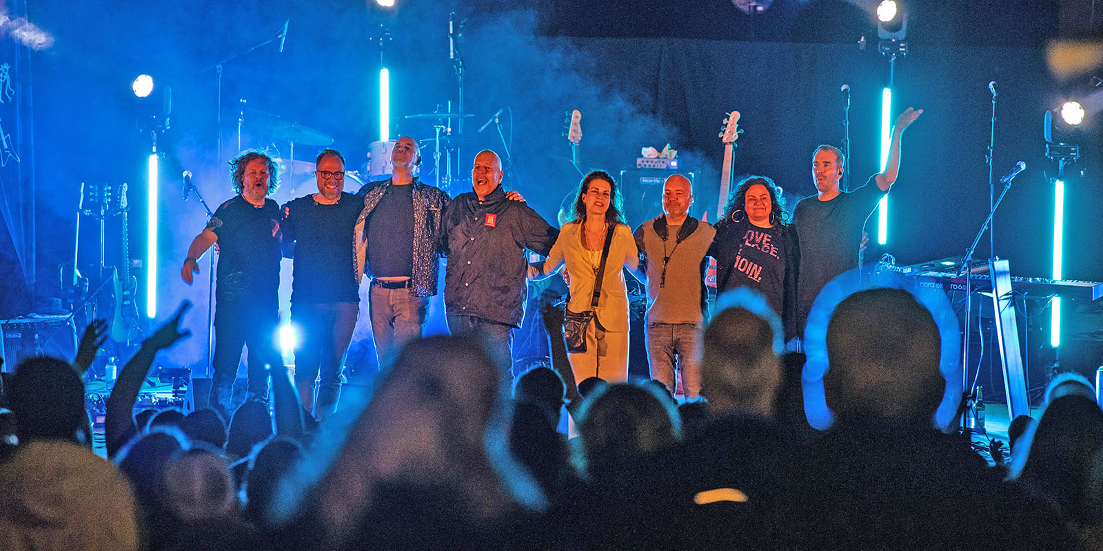 Lotto und die Barmbek Dream Boys auf der Stadtparkbühne. Foto: zv Lotto und die Barmbek Dream Boys auf der Stadtparkbühne. Foto: zv