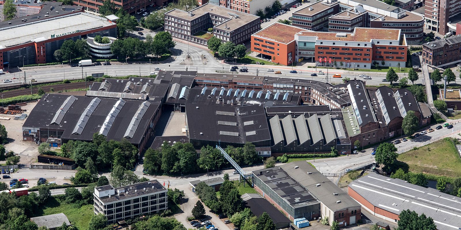 Karstadt & Freudenberger: Eine Hürde weniger bei vielen offenen Fragen