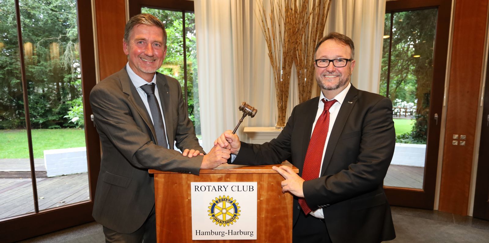 Neuer Präsident im Harburger Rotary-Club: Udo Stein folgt auf Torsten Schümann
