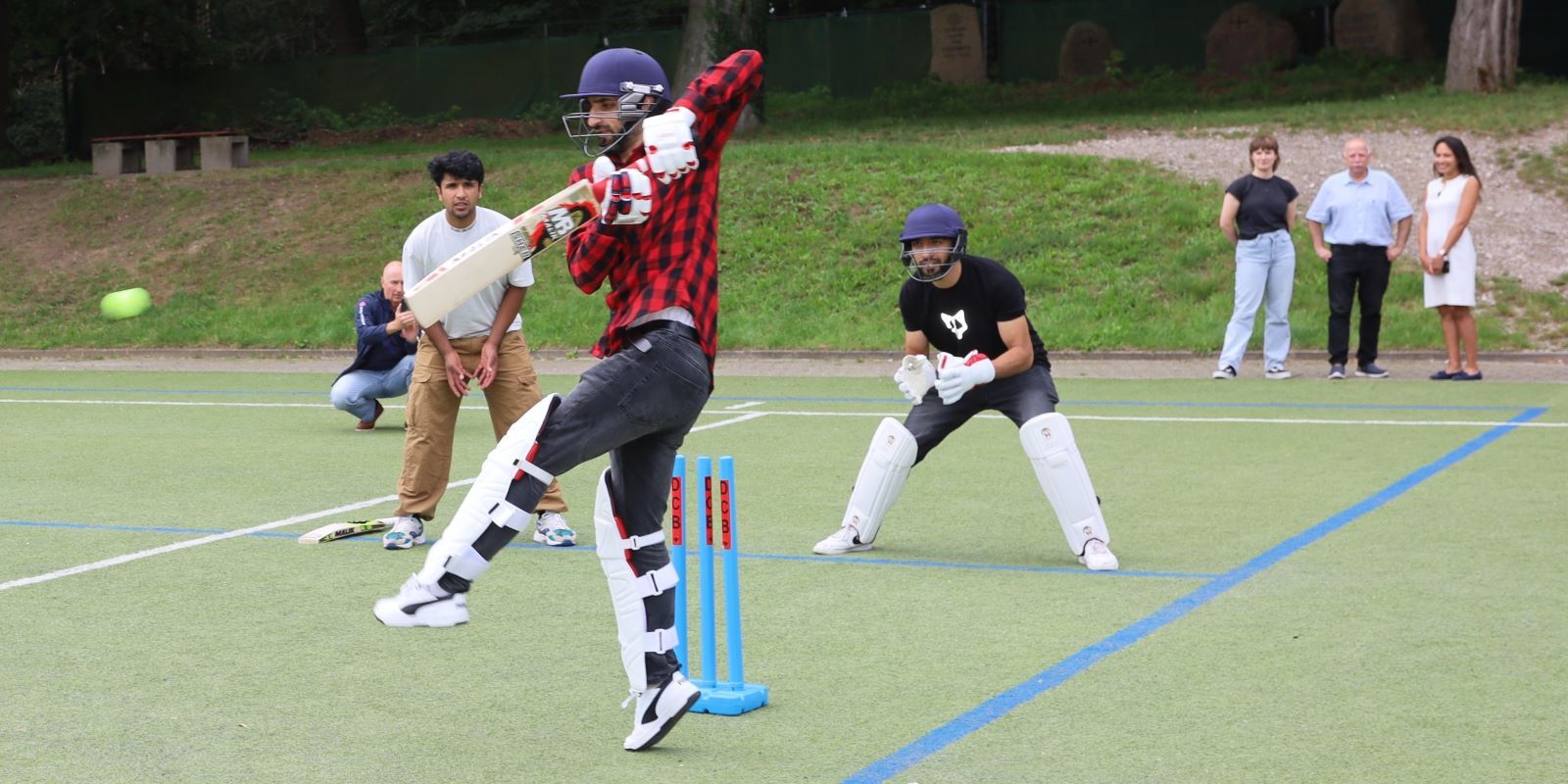 HTB-Neuland Lions: Sonnabend tritt das Flüchtlingsteam zum ersten Heimspiel an