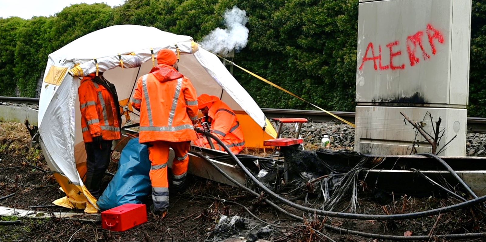 Brand legt Bahnverkehr lahm: Sperrung zwischen Neugraben und Buxtehude