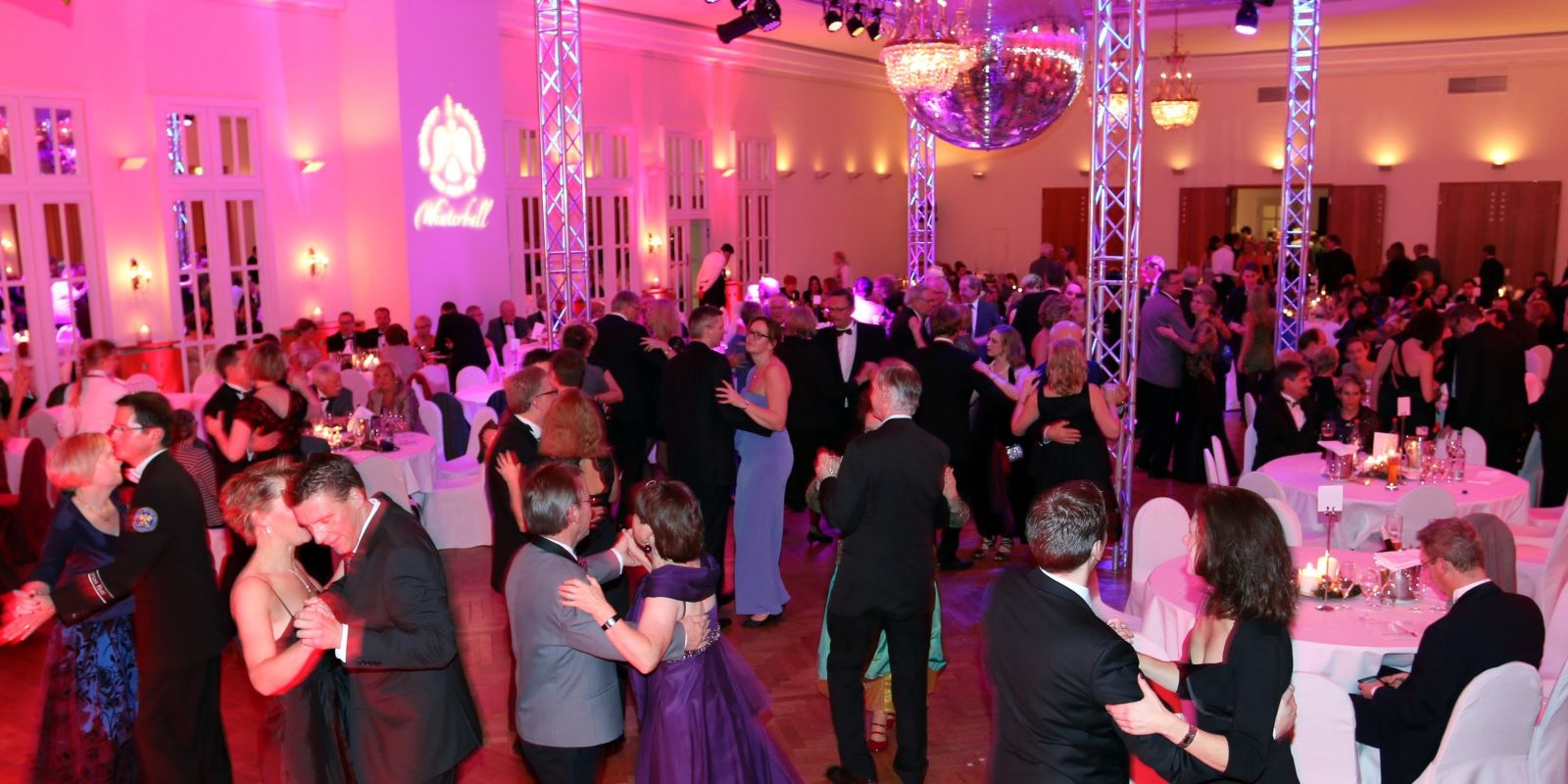 Countdown zum Winterball: Noch gibt’s Karten für die rauschende Ballnacht