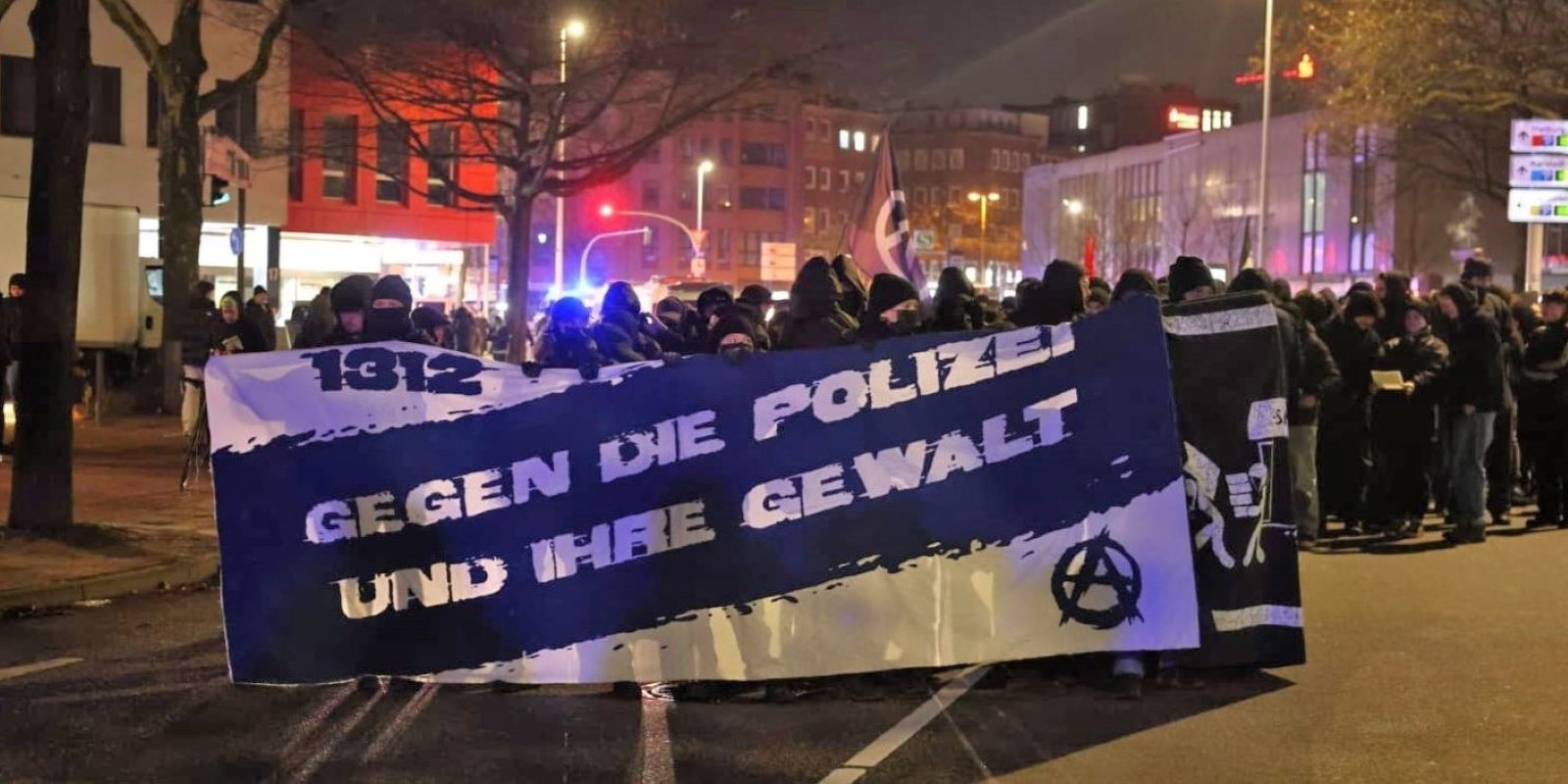 Demo „Gegen die Polizei und ihre Gewalt“ in Harburg endet vorzeitig und friedlich