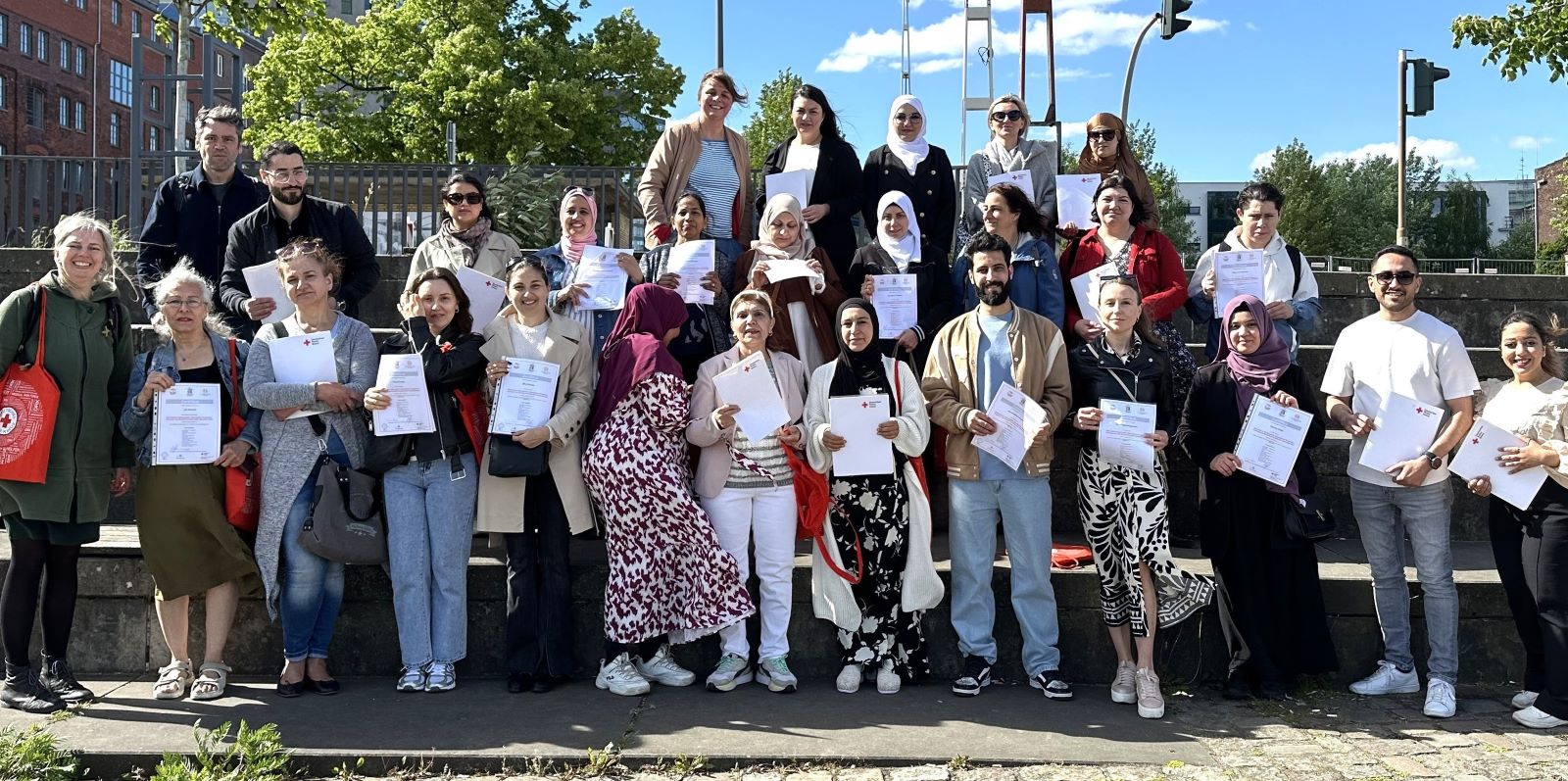 DRK-Harburg sucht neue Stadtteileltern in Harburg-Süd und Neuwiedenthal