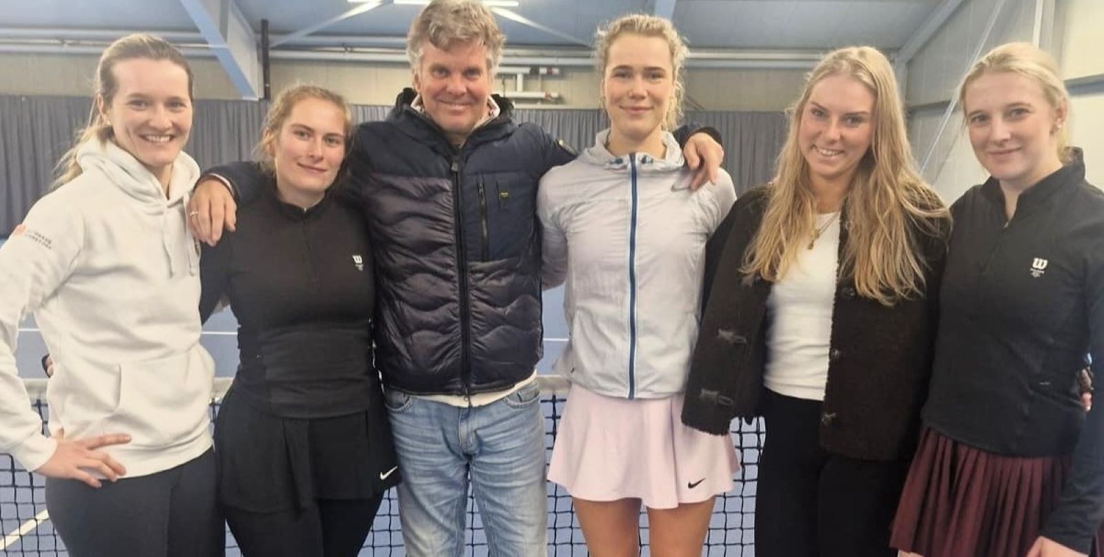 Top Start der HTB-Tennis-Damen in die Oberliga Hallensaison