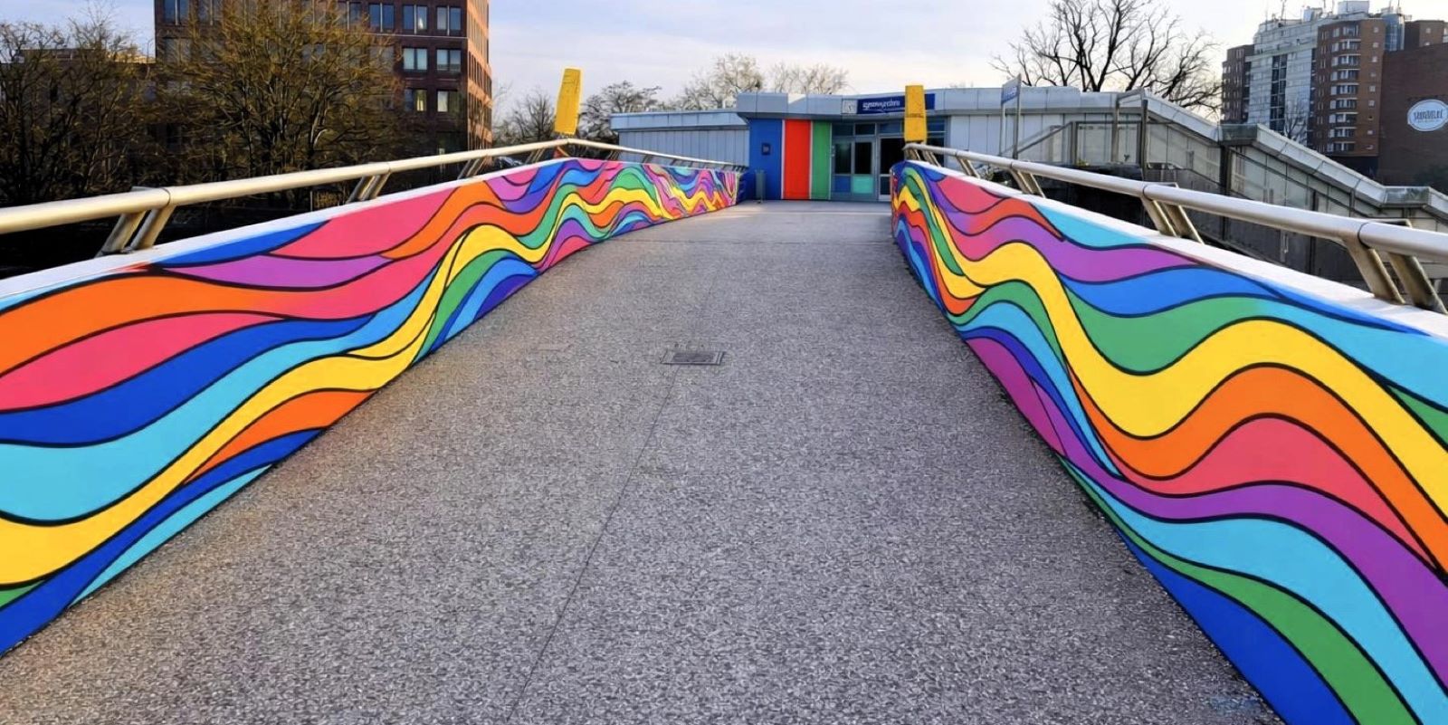 Neues Kunstprojekt von Ralf Schwinge: Fußgängerbrücke am Bahnhof soll schöner werden