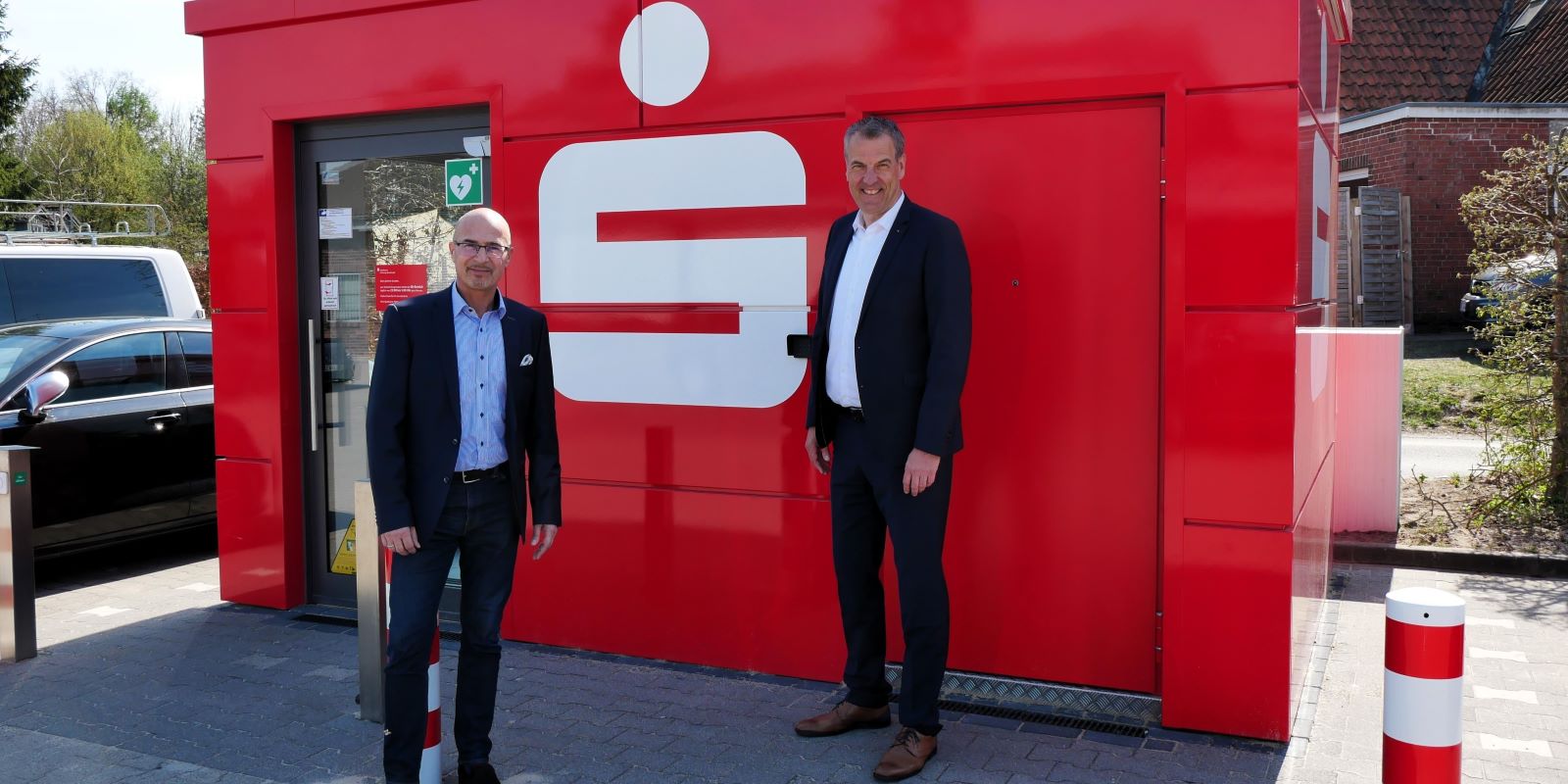 Sparkasse Harburg-Buxtehude eröffnet modernen SB-Pavillon in Holm-Seppensen