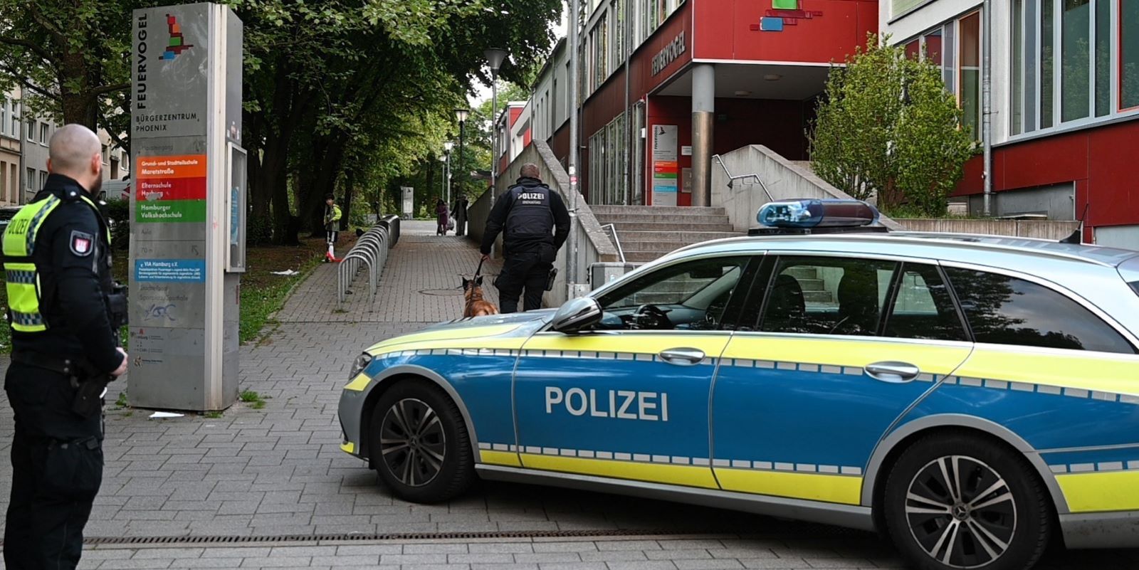 Einbruch an Stadtteilschule im Phoenix Viertel: Polizei nimmt drei Jugendliche fest
