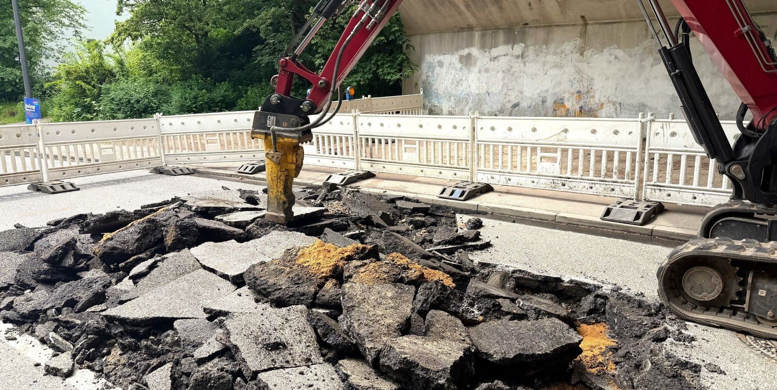 Rohrbrüche B73 und Marmstorfer Weg: So geht’s in den nächsten Tagen weiter
